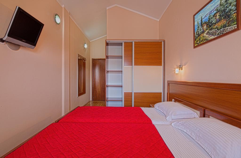Guest House Harmonia Budva Exterior photo