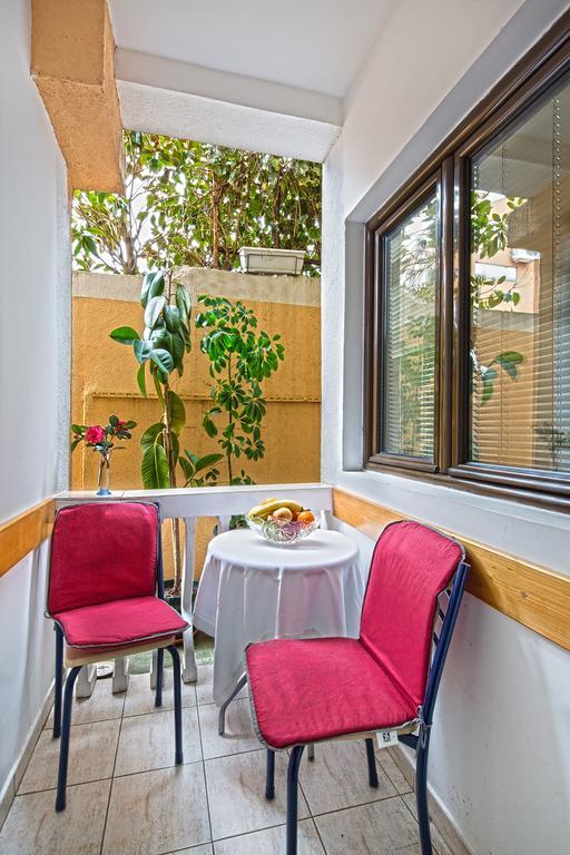 Guest House Harmonia Budva Exterior photo