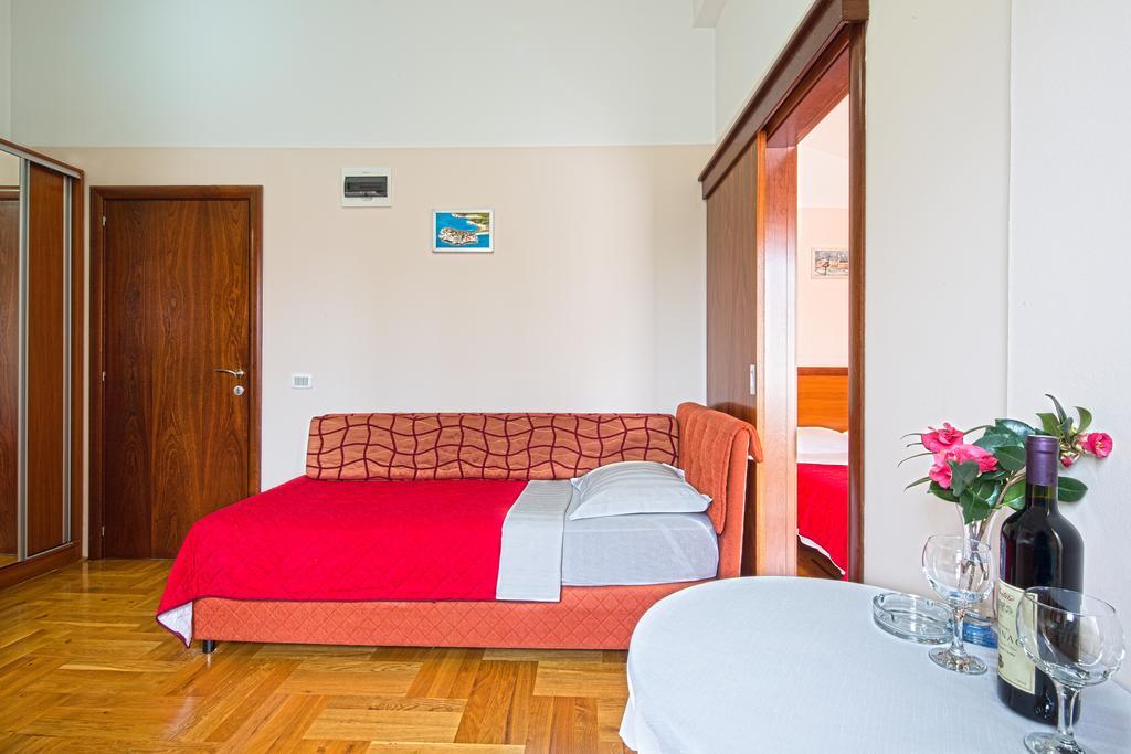 Guest House Harmonia Budva Exterior photo