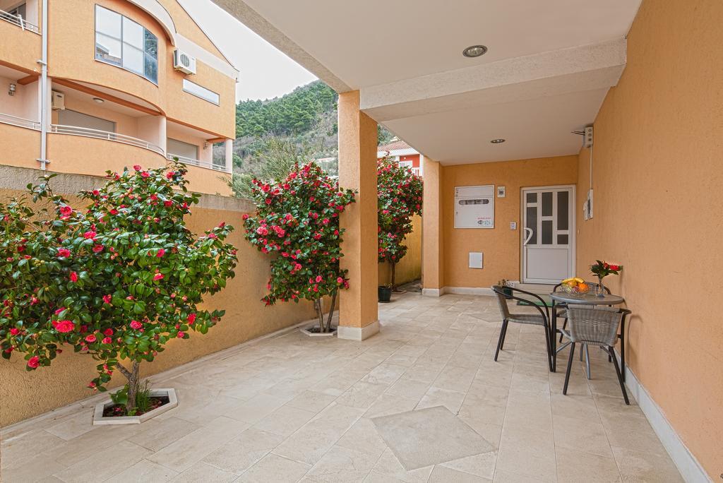 Guest House Harmonia Budva Exterior photo