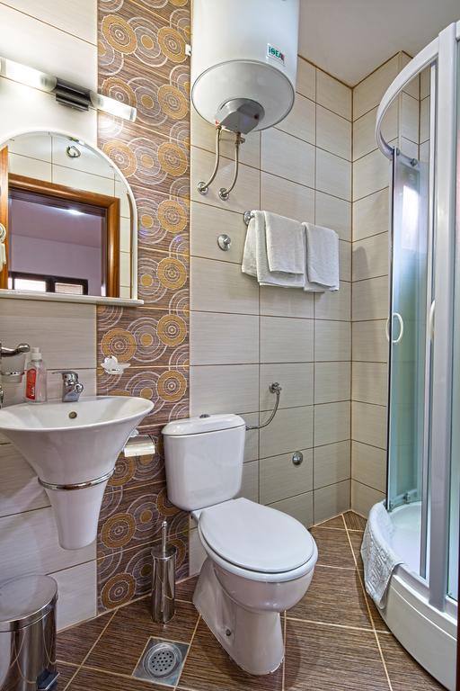 Guest House Harmonia Budva Exterior photo